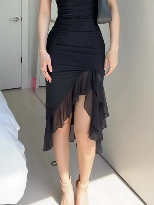 Chic Pleated Dress with Unique Mesh Detail and Flattering Waist Design