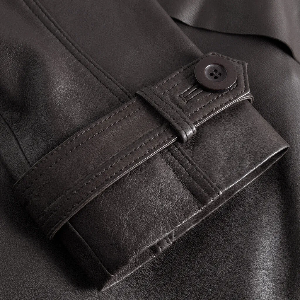 Trendy kort May trenchcoat i blødt skind / 51146 - Chocolate